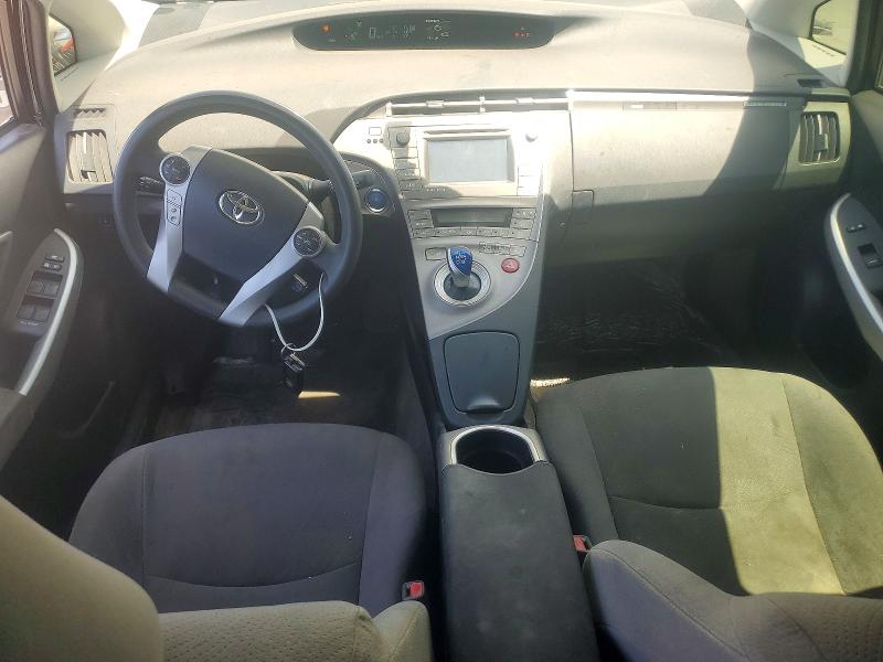 2014 Toyota Prius VIN JTDKN3DP3E3057611 COPART salvage auction — FRONT END, CA - SALVAGE CERTIFICATE, sold $3,900 on 2026-07-27 (photo 8)