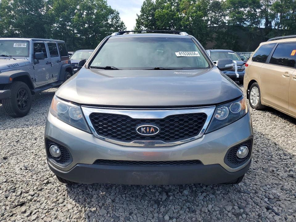 2012 Kia Sorento VIN 5XYKUDA69CG278076 COPART salvage auction — REAR END, MA - CERTIFICATE OF TITLE, sold $375 on 2026-07-23 (photo 5)
