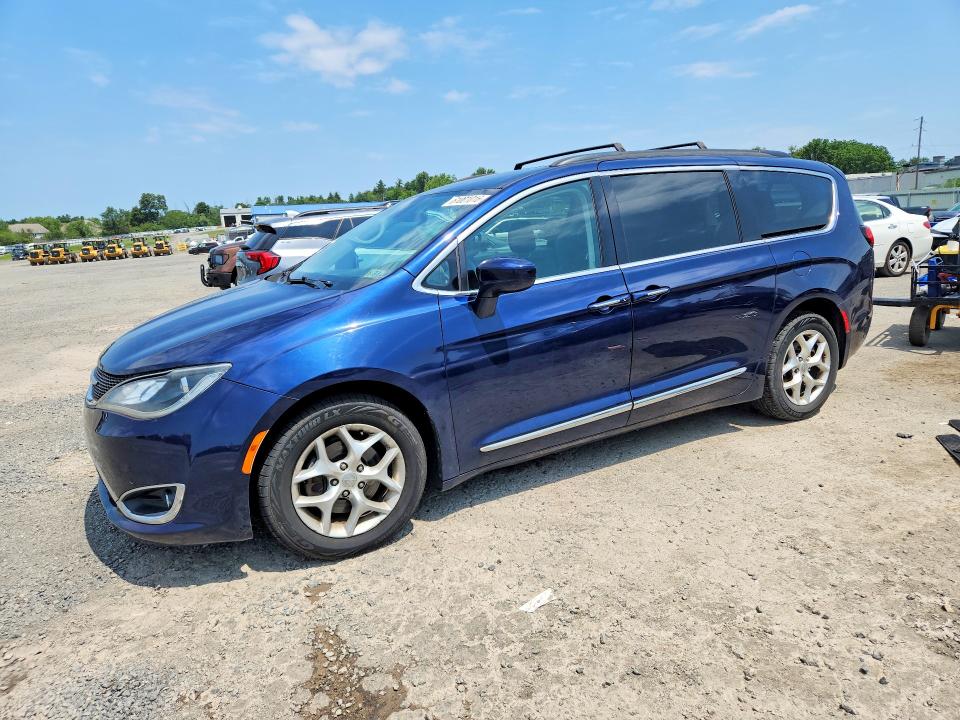 2017 Chrysler Pacifica VIN 2C4RC1BG6HR523166 COPART salvage auction — SIDE, Pa - Cert Of Title, sold $425 on 2026-07-17 (photo 1)