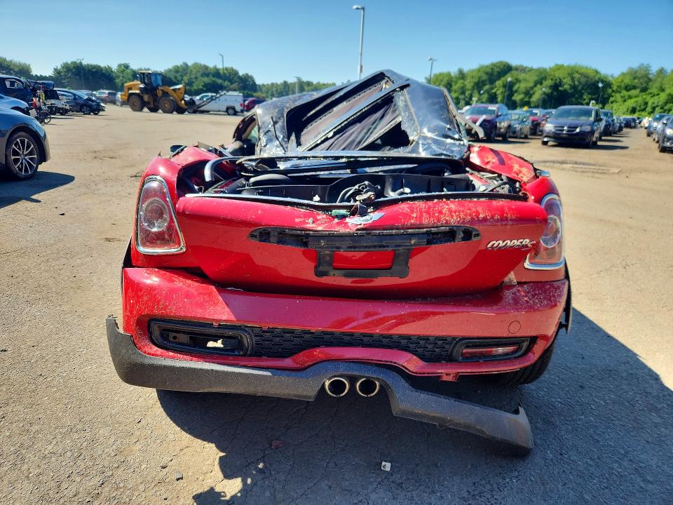 2013 Mini Cooper VIN WMWSV3C59DT394862 COPART salvage auction — ALL OVER, CT - CERT OF TITLE-PARTS ONLY SALVA, sold $450 on 2026-07-23 (photo 6)