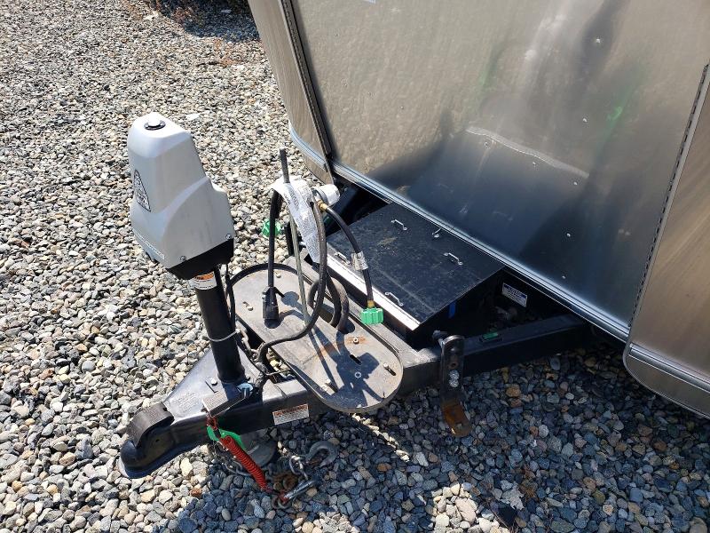 2020 Airstream Bambi VIN 1STCMAA13LJ550033 COPART salvage auction — WATER/FLOOD, WA - BILL OF SALE, sold $4,700 on 2026-07-30 (photo 7)