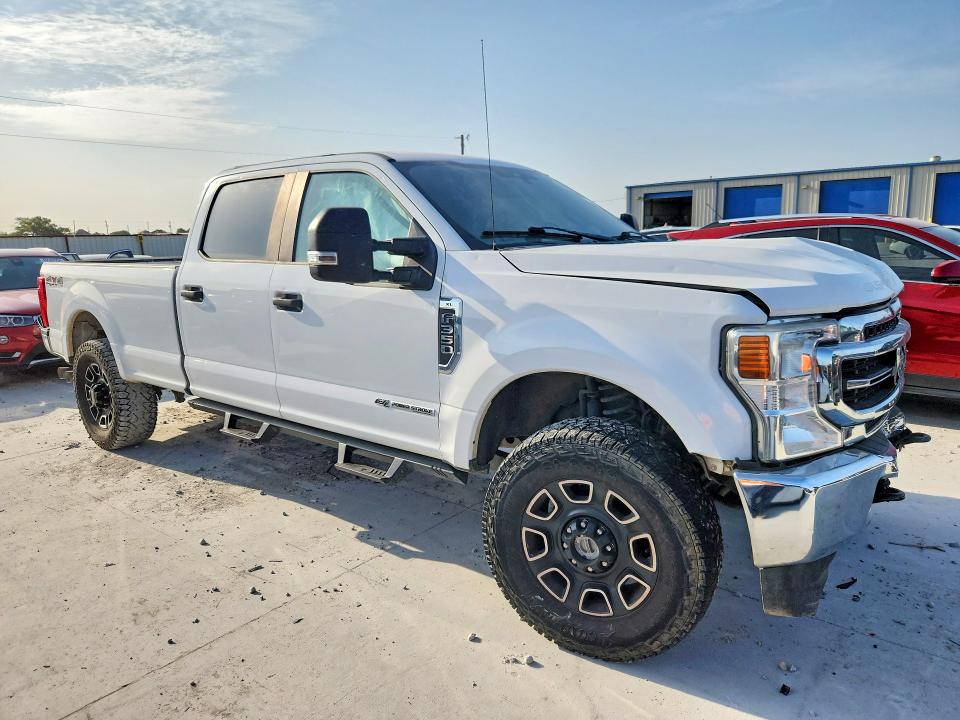 2020 Ford F350 VIN 1FT8W3BT4LED10377 COPART salvage auction — FRONT END, TX - SALVAGE VEHICLE TITLE, sold $9,800 on 2026-09-09 (photo 4)