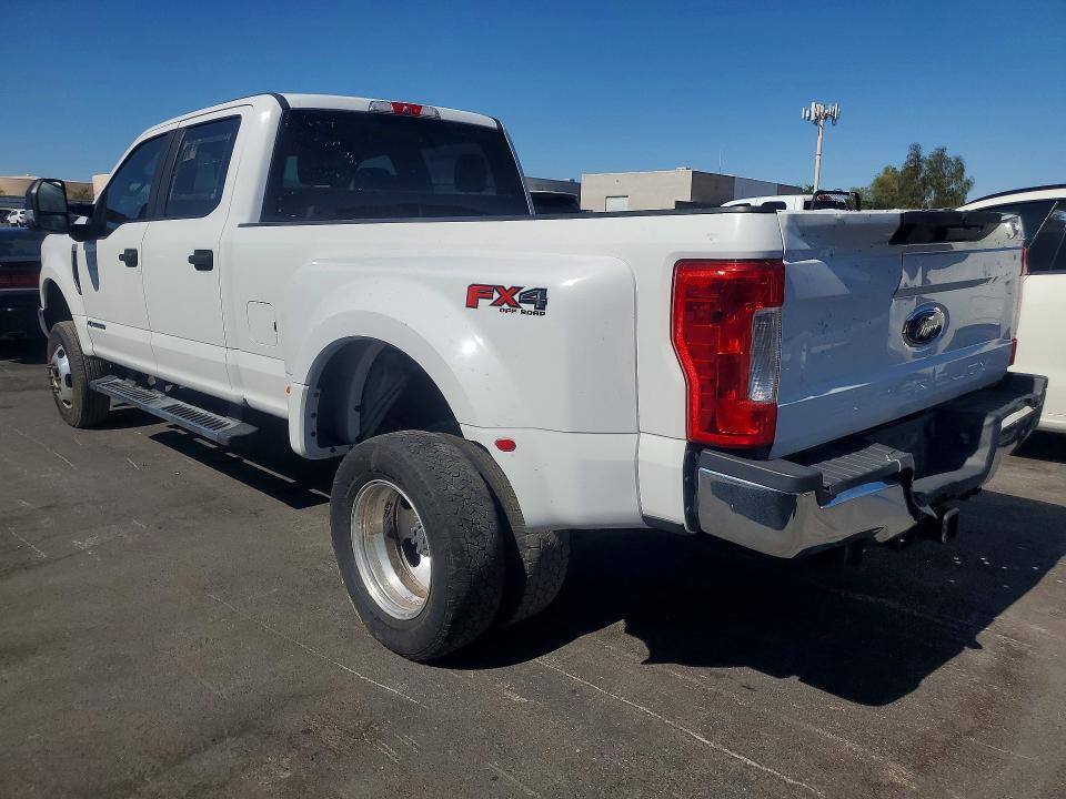 2019 Ford F350 VIN 1FT8W3DT4KEF88661 COPART salvage auction — REAR END, Tx - Certificate Of Title, sold $7,000 on 2026-07-22 (photo 2)