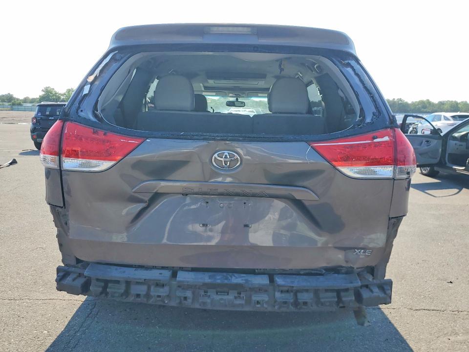2011 Toyota Sienna VIN 5TDYK3DC7BS066127 COPART salvage auction — REAR END, NY - MV-907A SALVAGE CERTIFICATE, sold $2,550 on 2026-07-27 (photo 6)