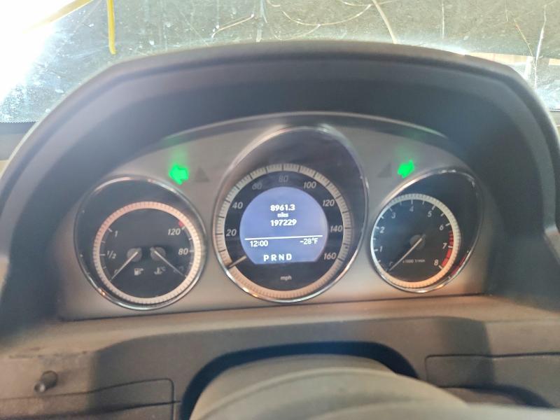 2009 Mercedes-benz C class VIN WDDGF81XX9R077948 COPART salvage auction — FRONT END, Az - Certificate Of Title (P), sold $475 on 2026-07-29 (photo 9)