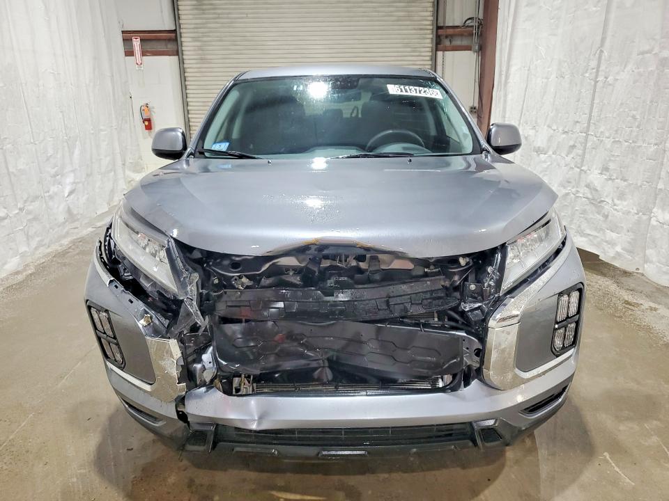 2025 Mitsubishi Outlander sport VIN JA4ARUAU0SU005515 COPART salvage auction — FRONT END, MA - CERTIFICATE OF TITLE, sold $7,400 on 2026-07-20 (photo 5)