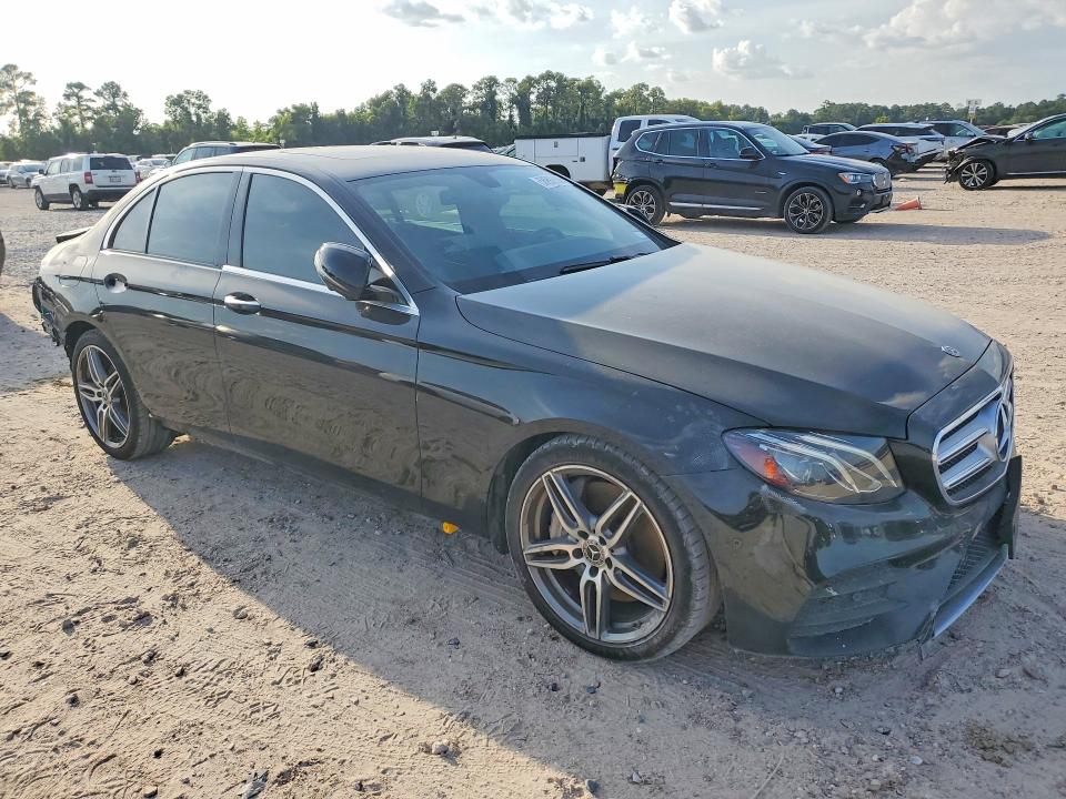 2020 Mercedes-benz VIN WDDZF8DB2LA752089 COPART salvage auction — REAR END, Tx - Salvage Vehicle Title, sold $12,300 on 2026-08-04 (photo 4)