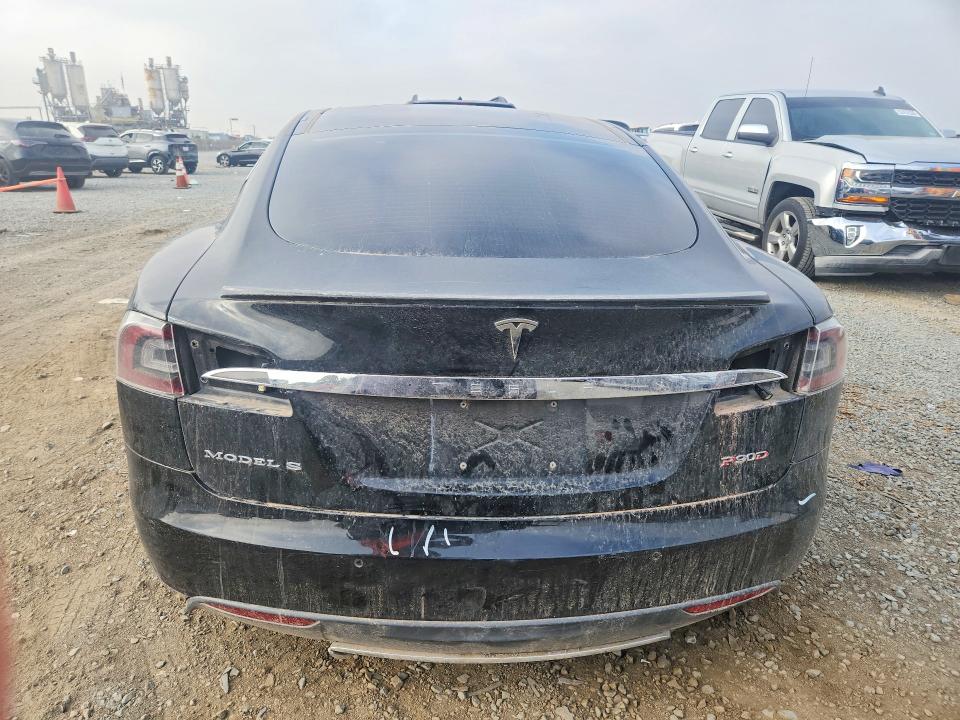 2014 Tesla Model s VIN 5YJSA1H21EFP62246 COPART salvage auction — FRONT END, AZ - DIS/DLR/EXP ONLY SALVAGE TITLE, sold $600 on 2026-07-31 (photo 6)