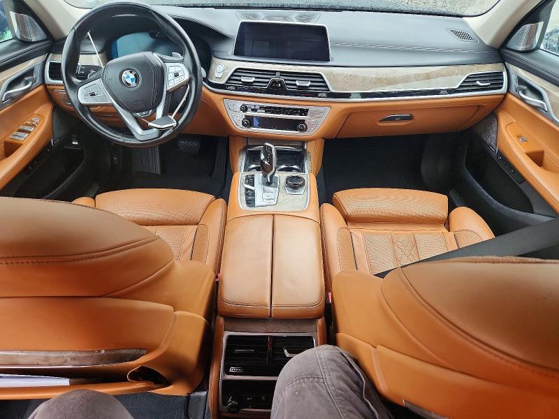 2020 BMW 7er VIN WBA7U2C09LBM62153 COPART salvage auction — MINOR DENT/SCRATCHES, Wv - Certificate Of Title (P), sold $15,700 on 2026-08-18 (photo 8)