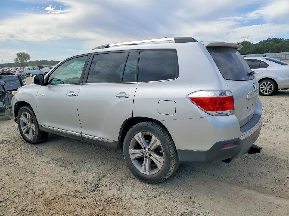 2012 Toyota Highlander VIN 5TDDK3EH1CS098176 COPART salvage auction — UNDERCARRIAGE, Salvage Title, sold $4,050 on 2026-07-24 (photo 2)