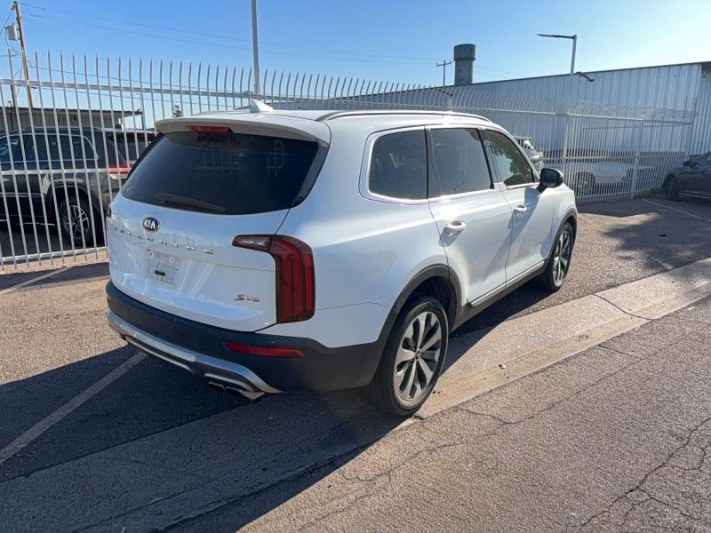 2020 Kia Telluride VIN 5XYP64HC7LG044935 COPART salvage auction — MINOR DENT/SCRATCHES, Az - Cert Of Title - Salvage (P), sold $5,000 on 2026-07-13 (photo 4)