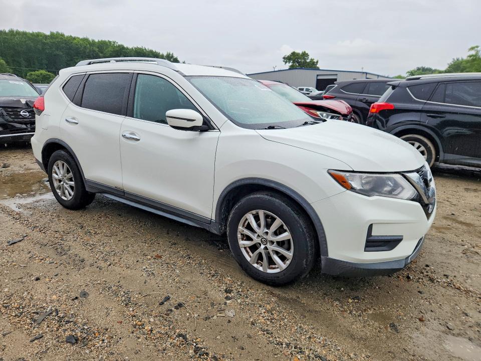 2017 Nissan Rogue VIN KNMAT2MT9HP529655 COPART salvage auction — MINOR DENT/SCRATCHES, Fl - Certificate Of Title, sold $1,300 on 2026-07-14 (photo 4)