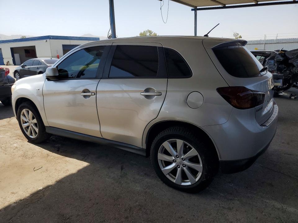 2014 Mitsubishi VIN 4A4AP3AU0EE011148 COPART salvage auction — MINOR DENT/SCRATCHES, Ca - Cert Of Title-Salvaged, sold $300 on 2026-07-10 (photo 2)