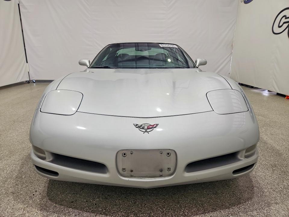 2003 Chevrolet Corvette VIN 1G1YY22GX35118977 COPART salvage auction — MINOR DENT/SCRATCHES, CA - DIS/DLR/EXP ONLY CLEAN TITLE, sold $7,600 on 2026-07-28 (photo 5)