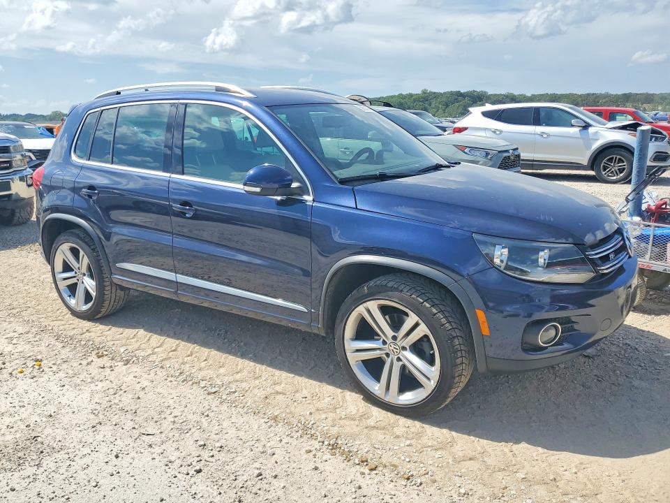2016 Volkswagen Tiguan VIN WVGBV7AX4GW060123 COPART salvage auction — MINOR DENT/SCRATCHES, Ks - Dealer Only Clean Title, sold $3,400 on 2026-07-09 (photo 4)