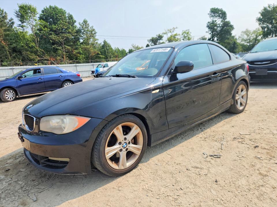 2010 BMW 1 series VIN WBAUP7C55AVK77564 COPART salvage auction — MINOR DENT/SCRATCHES, Tx - Certificate Of Title, sold $100 on 2026-08-04 (photo 1)