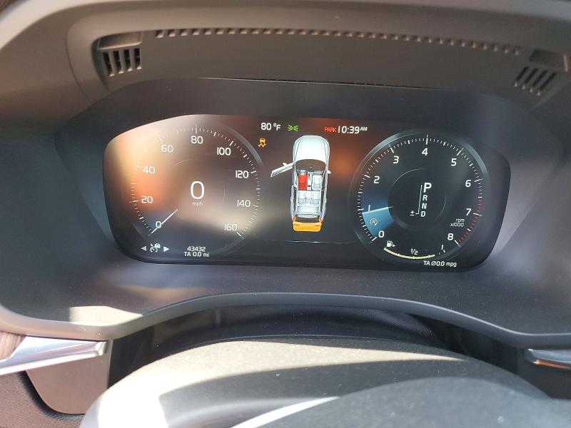 2018 Volvo Xc60 VIN YV4A22RL1J1017468 COPART salvage auction — SIDE, CA - SALVAGE CERTIFICATE, sold $13,300 on 2026-10-02 (photo 9)