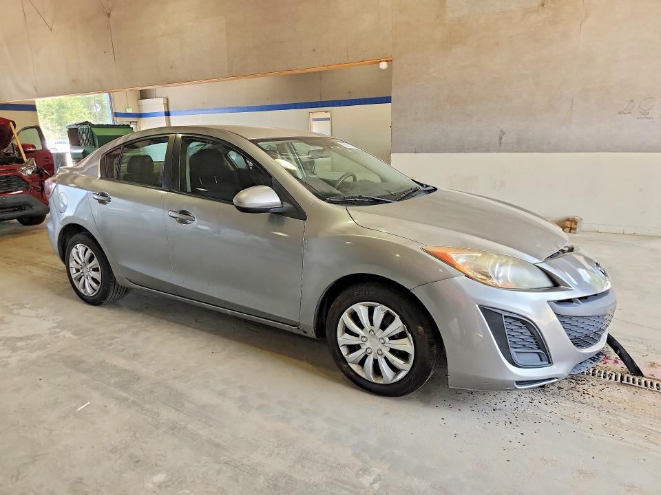 2011 Mazda 3 VIN JM1BL1UG1B1360243 COPART salvage auction — FRONT END, VA - CERT OF TITLE - SALVAGE, sold $625 on 2026-07-24 (photo 4)