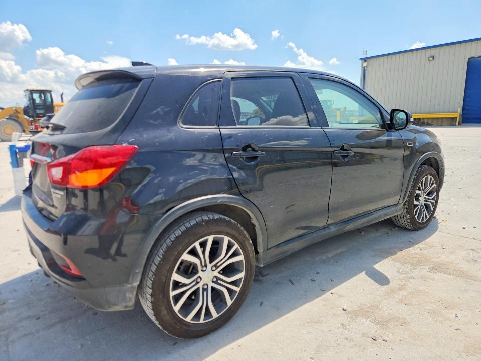 2018 Mitsubishi Outlander VIN JA4AP3AU8JU009651 COPART salvage auction — FRONT END, TX - SALVAGE VEHICLE TITLE, sold $550 on 2026-07-28 (photo 3)
