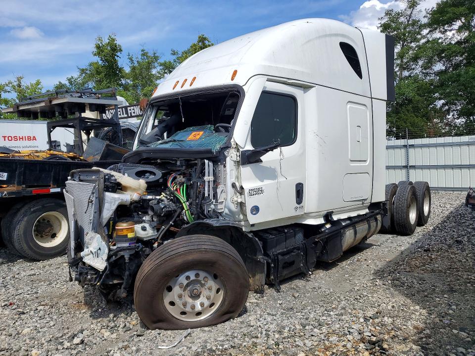 2024 Freightliner Cascadia VIN 3AKJHPDV9RSVC3744 — COPART salvage auction photo