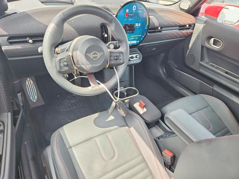 2025 Mini Cooper VIN WMW33GD03S2W89852 COPART salvage auction — MINOR DENT/SCRATCHES, Ma - Cert Of Title-Salvage, sold $20,300 on 2026-08-26 (photo 8)