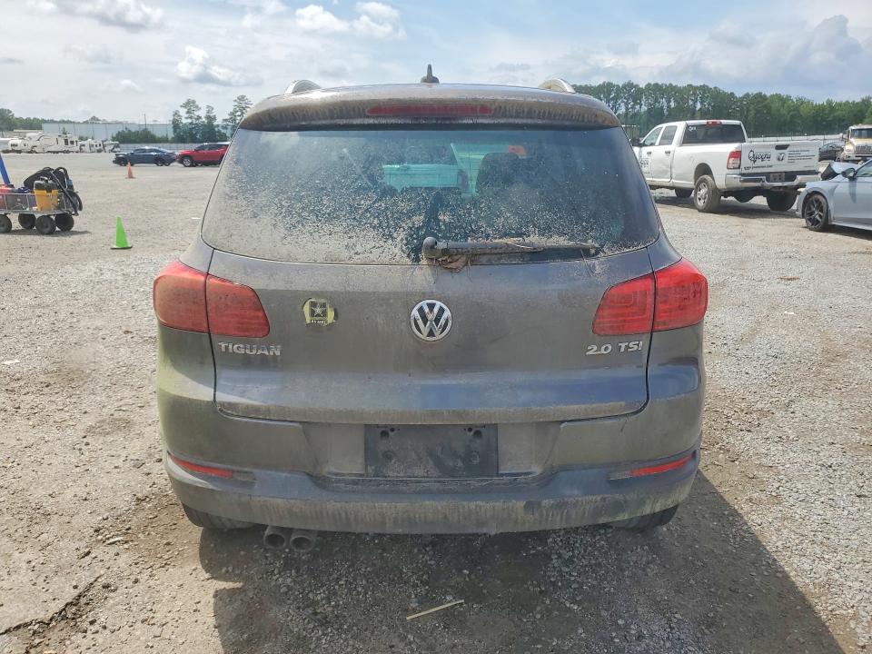 2012 Volkswagen Tiguan VIN WVGAV7AX0CW003956 COPART salvage auction — WATER/FLOOD, Nc - Dealer Only Clean Title, sold $225 on 2026-07-27 (photo 6)
