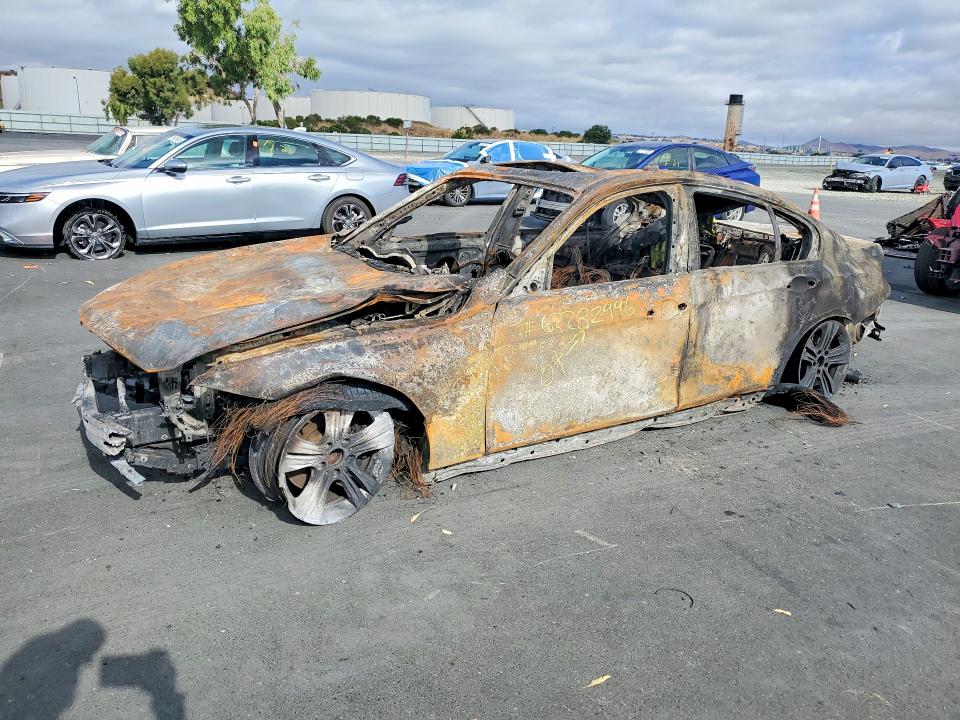 2017 BMW 3 series VIN WBA8B9C55HK676403 COPART salvage auction — BURN, CA - NON-REPAIRABLE VEHICLE CERT, sold $50 on 2026-08-17 (photo 1)