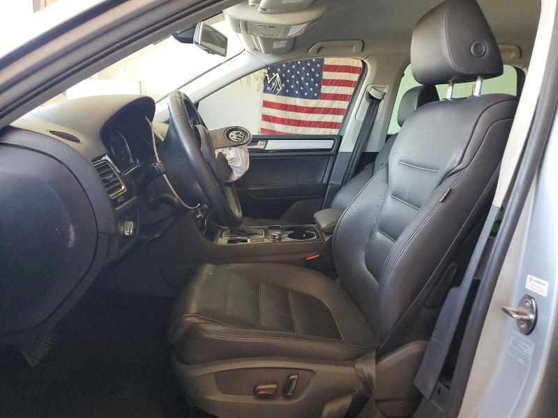 2012 Volkswagen Touareg VIN WVGFF9BP0CD005246 COPART salvage auction — FRONT END, Tx - Salvage Vehicle Title, sold $300 on 2026-08-07 (photo 7)