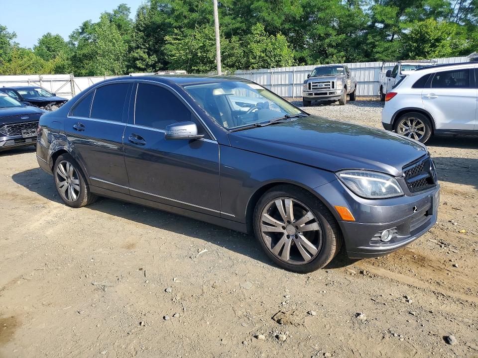2011 Mercedes-benz C class VIN WDDGF8BB4BF542170 COPART salvage auction — SIDE, Nj - Cert Of Title-Salvage, sold $425 on 2026-07-27 (photo 4)