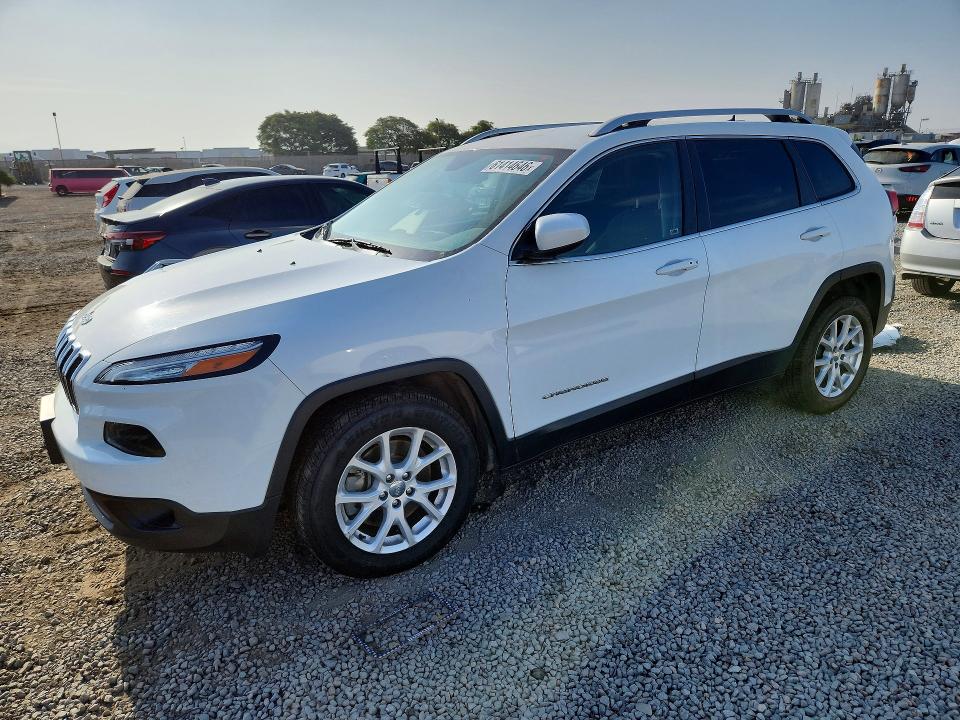 2017 Jeep Cherokee VIN 1C4PJLCS4HW623995 COPART salvage auction — FRONT END, Salvage Title, sold $325 on 2026-07-24 (photo 1)