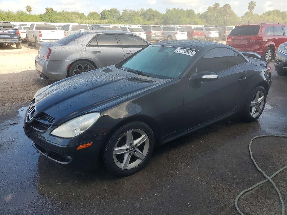 2007 Mercedes-benz Slk-class VIN WDBWK54F07F134240 COPART salvage auction — MINOR DENT/SCRATCHES, TX - BONDED TITLE - CLEAN, sold $700 on 2026-07-29 (photo 1)