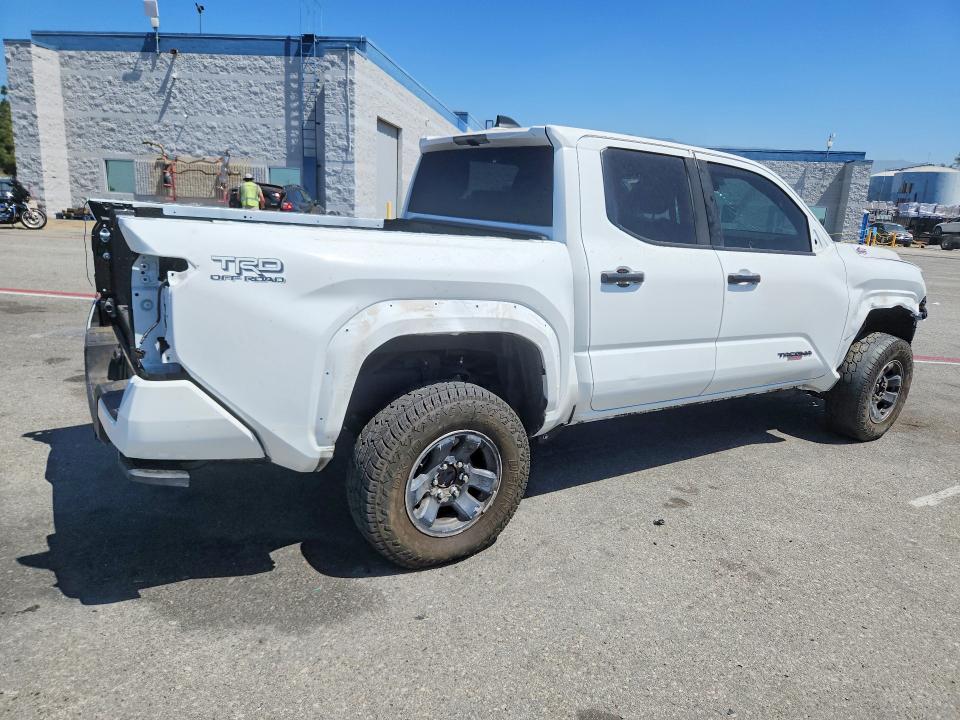 2025 Toyota Tacoma VIN 3TMLB5JN9SM134021 COPART salvage auction — FRONT END, Ca - Salvage Certificate, sold $14,300 on 2026-08-25 (photo 3)