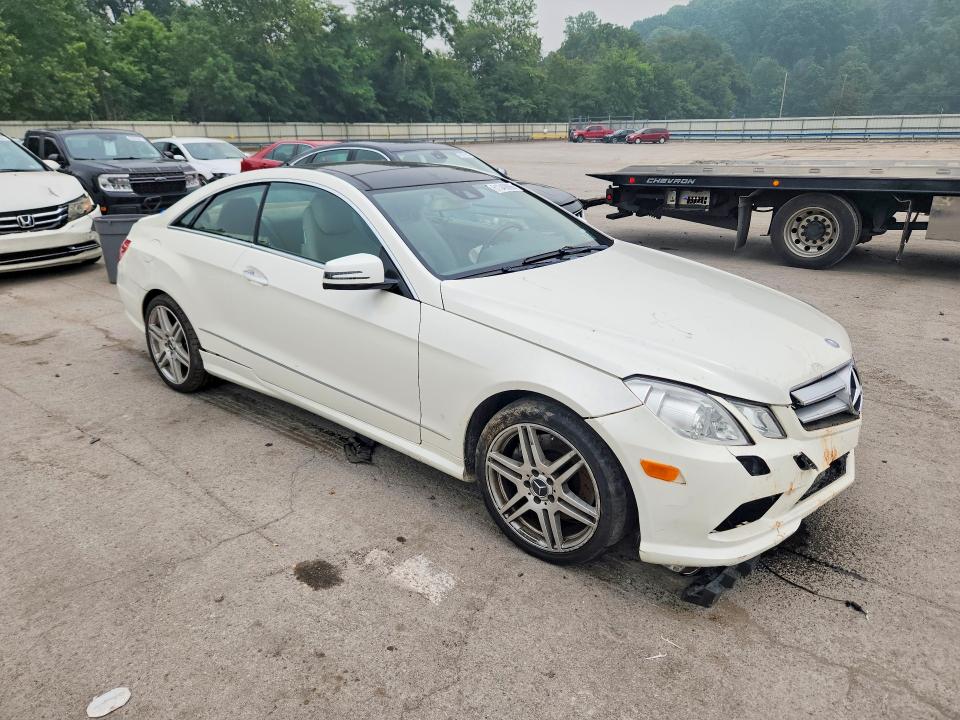 2010 Mercedes-benz E-class VIN WDDKJ7CB1AF043598 COPART salvage auction — FRONT END, Pa - Certificate Of Salvage, sold $825 on 2026-08-13 (photo 4)