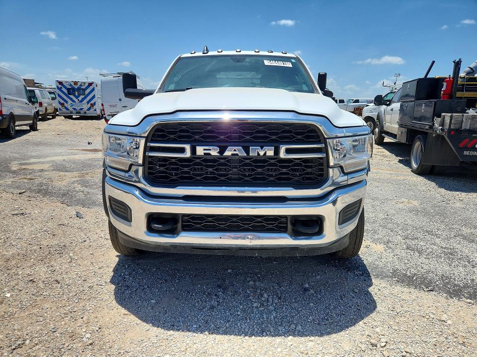 2022 Ram 5500 VIN 3C7WRNELXNG300070 COPART salvage auction — MINOR DENT/SCRATCHES, Tx - Certificate Of Title, sold $20,400 on 2026-07-13 (photo 5)