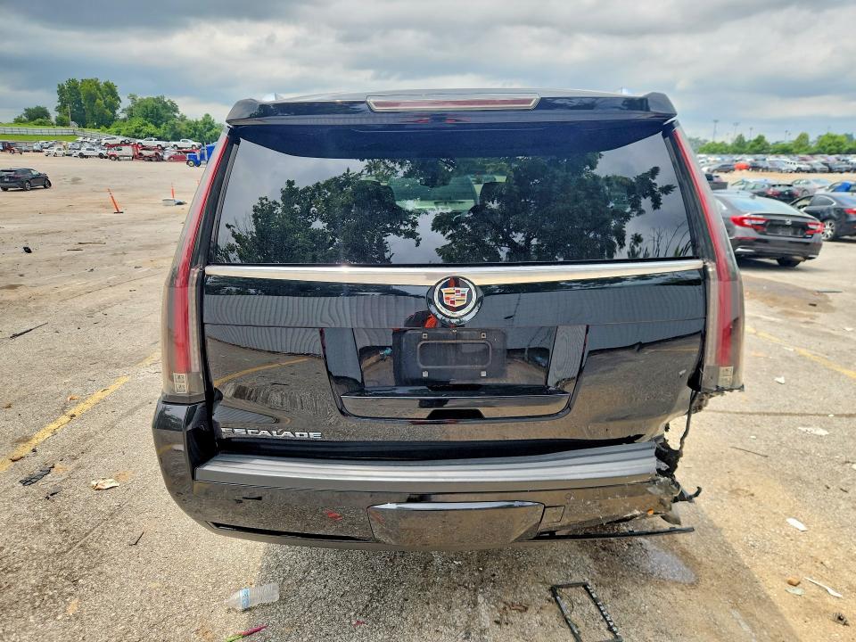2021 Cadillac Escalade VIN 1GYS3HKJ0FR250700 COPART salvage auction — REAR END, Mo - Salvage Certificate Of Title, sold $10,400 on 2026-08-25 (photo 6)