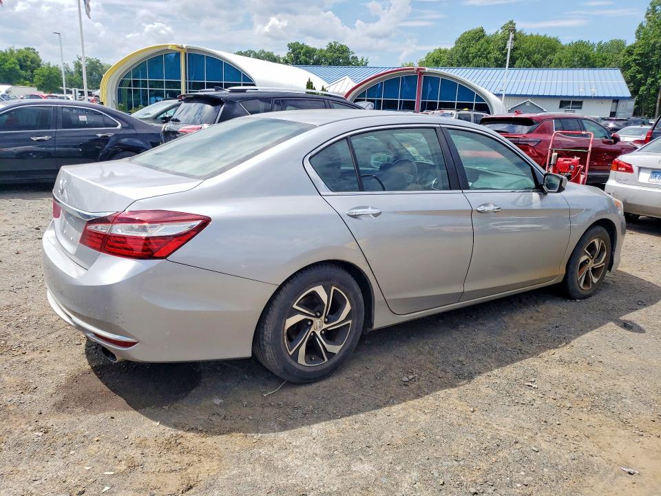2017 Honda Accord VIN 1HGCR2F34HA202590 COPART salvage auction — MINOR DENT/SCRATCHES, VA - CERTIFICATE OF TITLE, sold $1,150 on 2026-07-10 (photo 3)