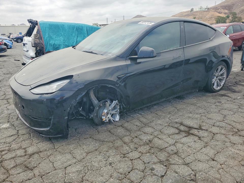 2022 Tesla Model y VIN 7SAYGDEE9NF432351 COPART salvage auction — FRONT END, Ca - Salvage Certificate, sold $5,200 on 2026-07-30 (photo 1)