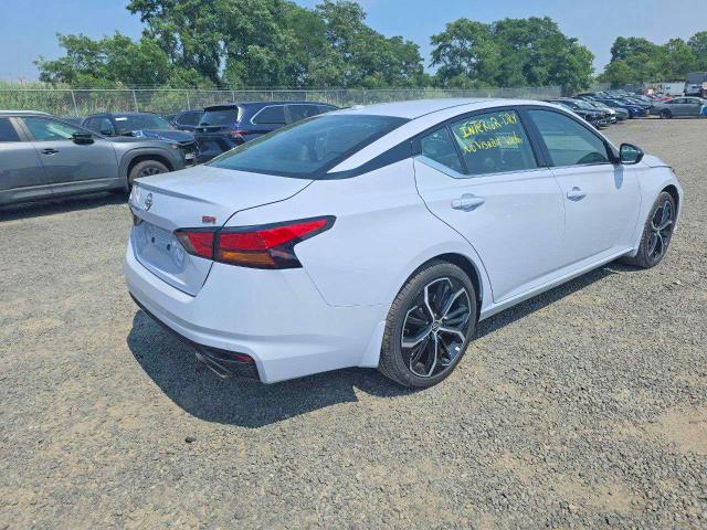 2025 Nissan Altima VIN 1N4BL4CVXSN419466 COPART salvage auction — WATER/FLOOD, Nj - Cert Of Title-Salvage Flood, sold $16,800 on 2026-07-27 (photo 4)