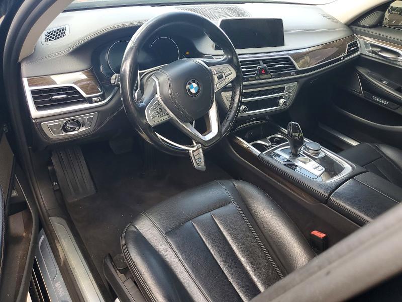 2018 BMW 7er VIN WBA7E4C50JGV23989 COPART salvage auction — MINOR DENT/SCRATCHES, In - Certificate Of Title, sold $7,800 on 2026-07-28 (photo 8)