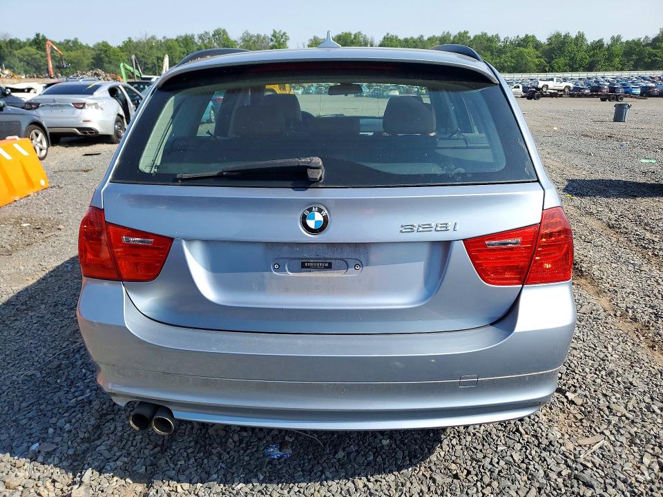 2012 BMW 3er VIN WBAUT9C55CA189938 COPART salvage auction — MINOR DENT/SCRATCHES, Nj - Certificate Of Title, sold $7,800 on 2026-08-28 (photo 6)