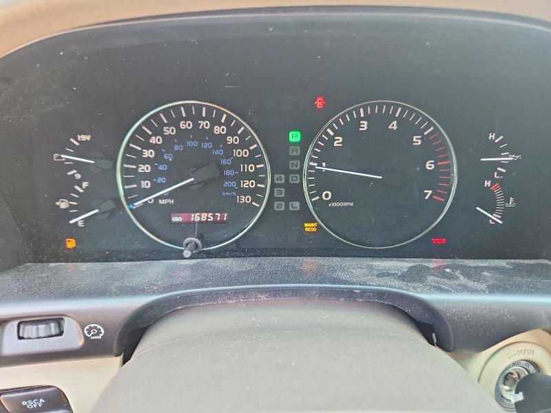 2005 Lexus Lx 470 VIN JTJHT00W153551782 COPART salvage auction — MINOR DENT/SCRATCHES, MT - CERTIFICATE OF TITLE, sold $5,300 on 2026-07-20 (photo 9)