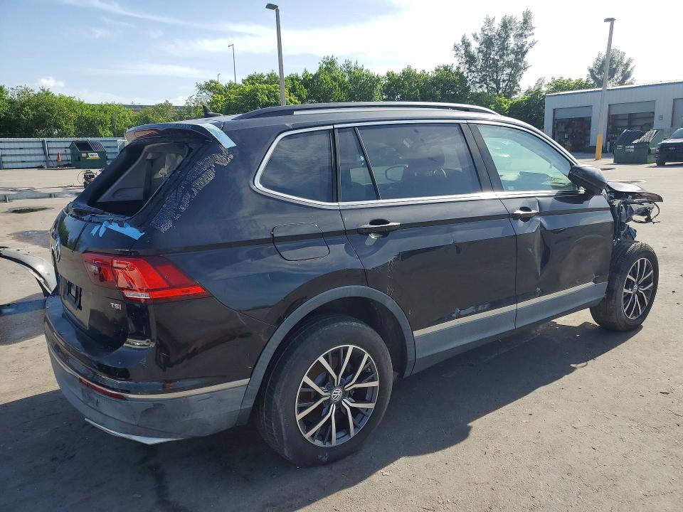 2018 Volkswagen Tiguan VIN 3VV3B7AX9JM207241 COPART salvage auction — MECHANICAL, Fl - Cert Of Title Slvg Rebuildable, sold $275 on 2026-07-27 (photo 3)