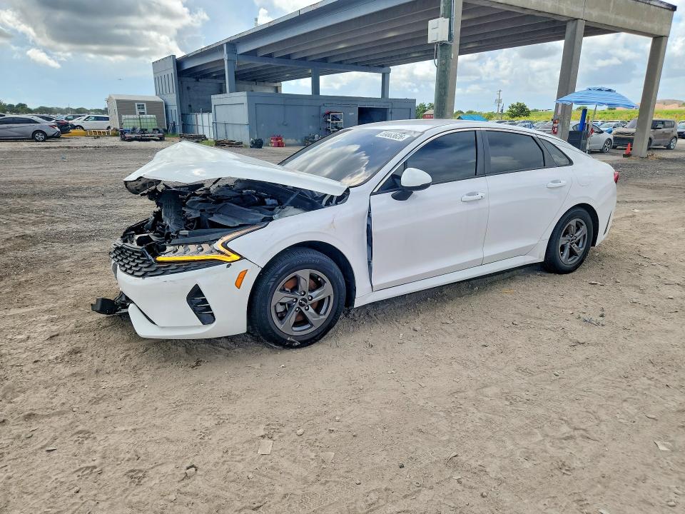 2022 Kia K5 VIN 5XXG14J27NG118541 COPART salvage auction — FRONT END, Fl - Certificate Of Destruction, sold $4,300 on 2026-07-30 (photo 1)