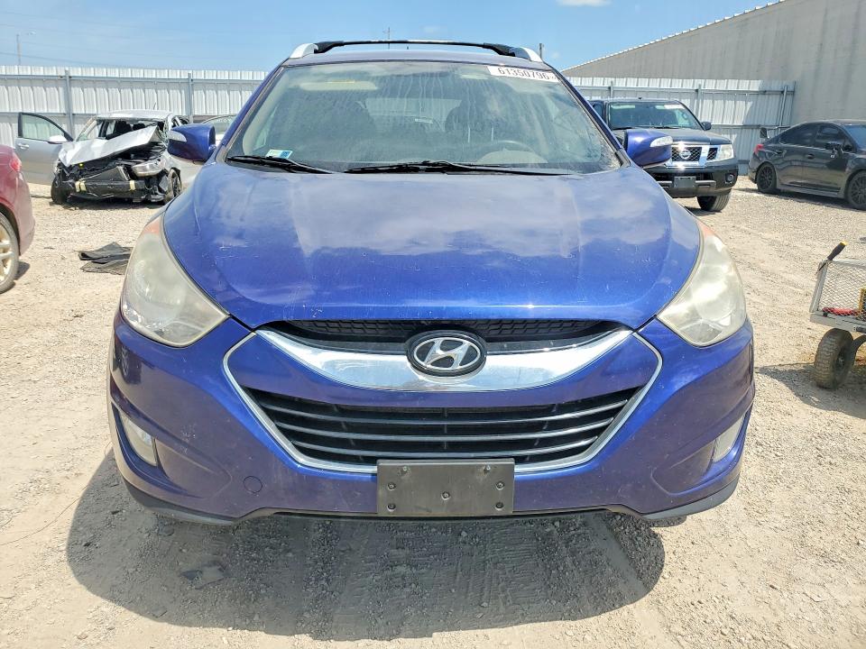2011 Hyundai Tucson VIN KM8JUCAC2BU213574 COPART salvage auction — HAIL, IA - NON PUBLIC CLEAN TITLE, sold $1,050 on 2026-07-22 (photo 5)