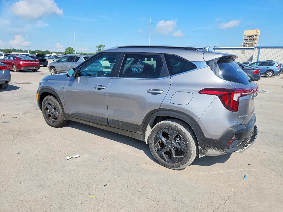 2026 Kia Seltos VIN KNDER2AA1T7947963 COPART salvage auction — WATER/FLOOD, MI - CERT OF TITLE-SALVAGE FLOOD, sold $12,700 on 2026-08-12 (photo 2)
