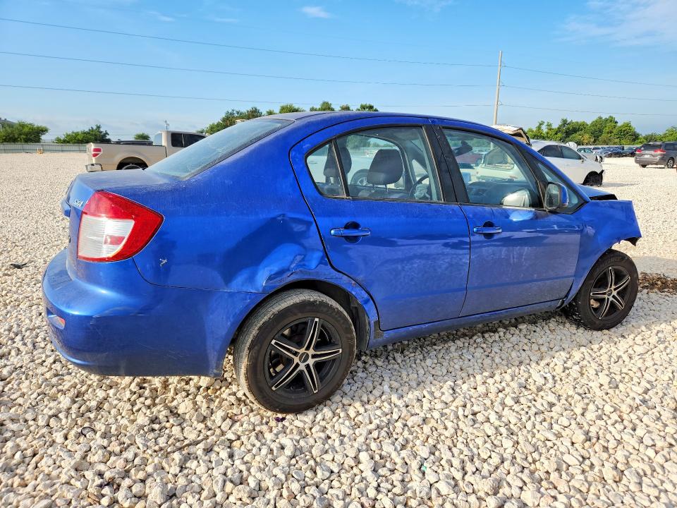 2013 Suzuki VIN JS2YC5A31D6100861 COPART salvage auction — FRONT END, TX - BONDED TITLE - SALVAGE, sold $90 on 2026-09-10 (photo 3)