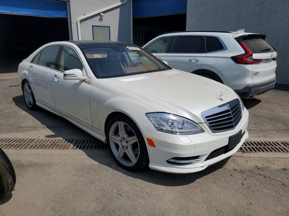 2010 Mercedes-benz S class VIN WDDNG8GB6AA350287 COPART salvage auction — REAR END, NY - MV-907A SALVAGE CERTIFICATE, sold $3,900 on 2026-08-04 (photo 4)