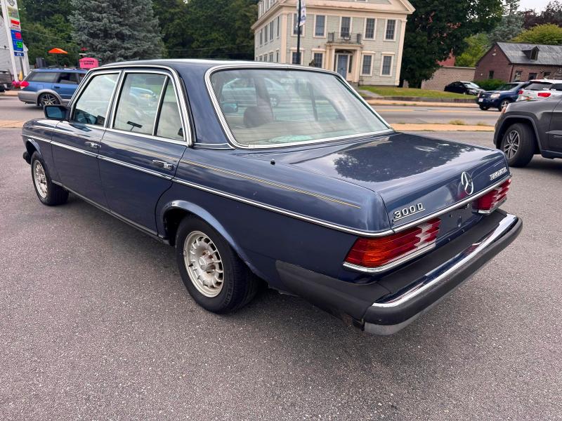 1984 Mercedes-benz 300 VIN WDBAB33A9EA038539 COPART salvage auction — NORMAL WEAR, MA - CERTIFICATE OF TITLE (P), sold $1,150 on 2026-07-29 (photo 3)