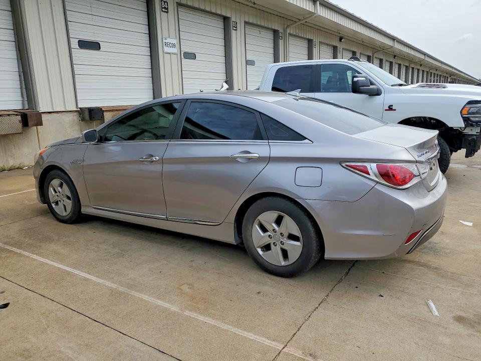 2012 Hyundai Sonata VIN KMHEC4A42CA041908 COPART salvage auction — WATER/FLOOD, Ky - Cert Of Title-Salvage Water, sold $375 on 2026-07-20 (photo 2)