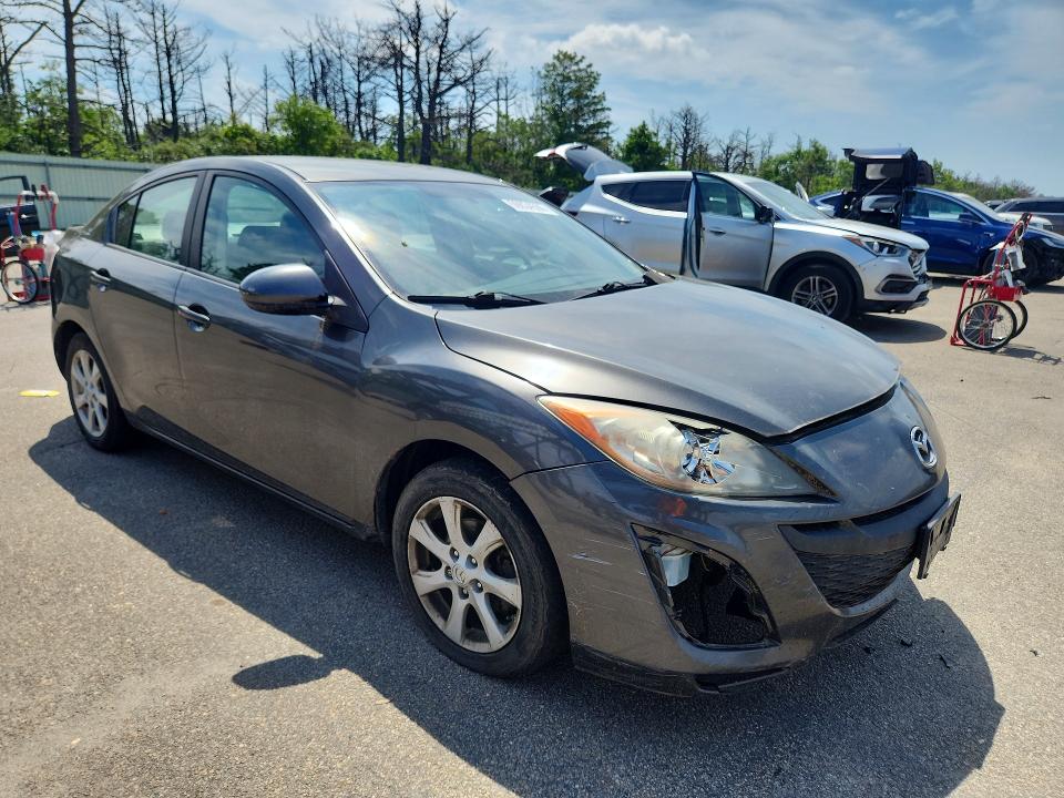 2011 Mazda 3 VIN JM1BL1VG3B1363739 COPART salvage auction — FRONT END, NY - MV-907A SALVAGE CERTIFICATE, sold $450 on 2026-07-20 (photo 4)